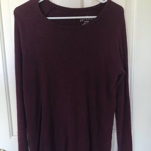 American Eagle maroon long sleeve shirt